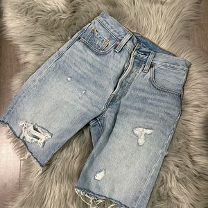 Levi’s 501 mid thigh high rise jeans